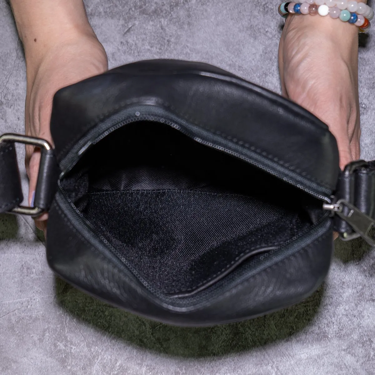 A. Eriksson Högsar, Henry S olkalaukku - Image 5