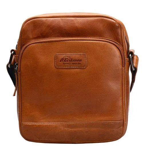 A. Eriksson Eckerö, Edward reporter bag M