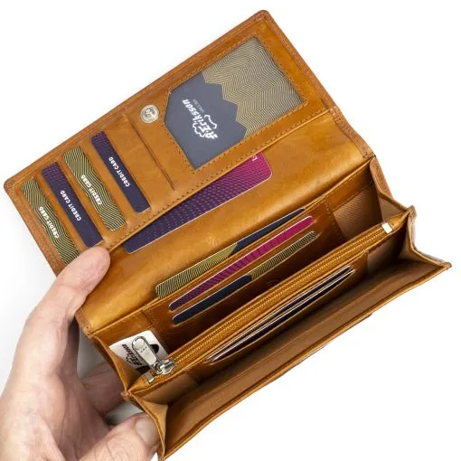 Alternative view of A. Eriksson Flower, Aava lompakko